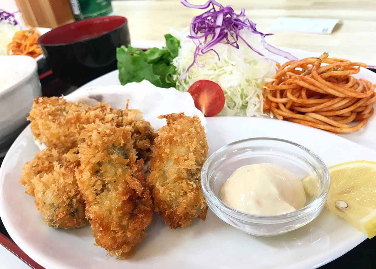 パーク・カフェ カキフライ定食